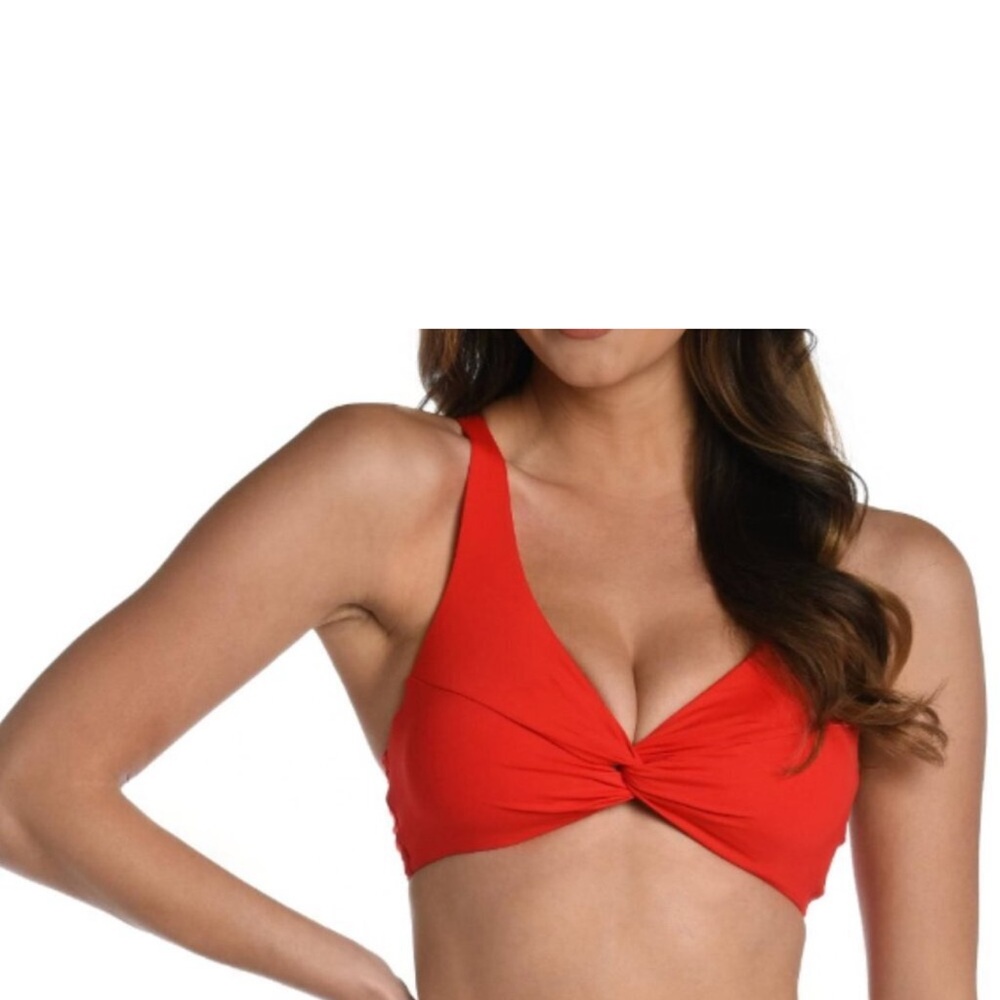 La Blanca island goddess twist front Vibrant Red Bikini Top NWT size 8